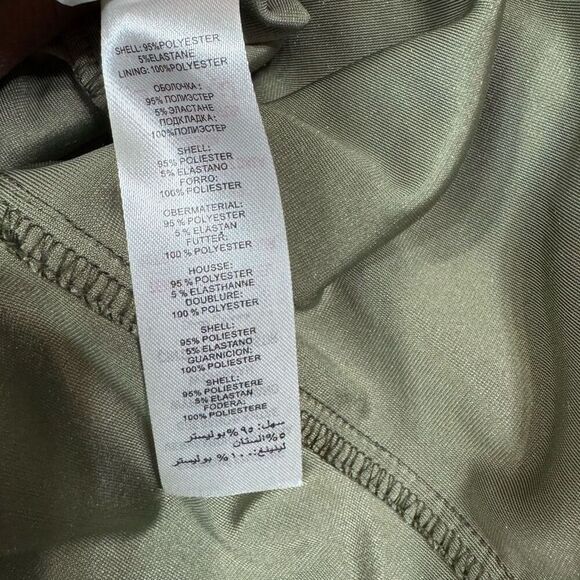 Paper dolls London green velvet dress size 8 - Picture 9 of 10